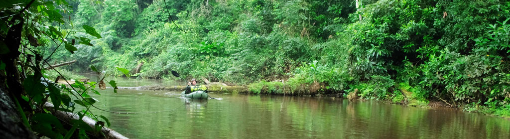 River rafting at the Tambopata Reserve